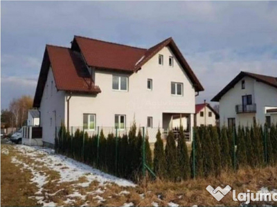 Casa/Vila 5 camere ,3 bai - Stupini Brasov