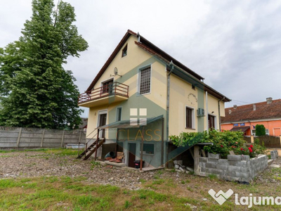 Casa / Vila cu 6 camere de vanzare. Vata de Jos, Hunedoara