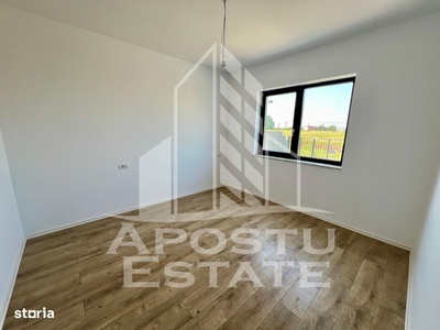 Duplex cu 3 camere, nemobilat in Mosnita Noua