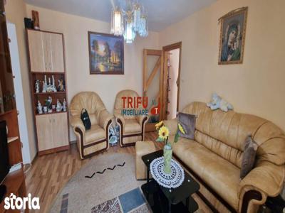 Apartament 3 camere Cetate 64 mp utili