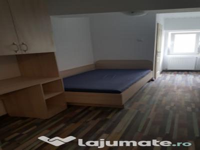 Camere in Camin Studentesc langa UMF si UAIC. de la 220 EUR/LUNA