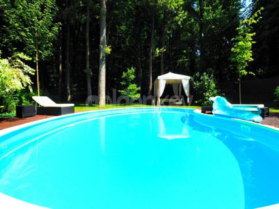 Vila moderna imbratisata de padure | piscina incalzita | 1500mp teren