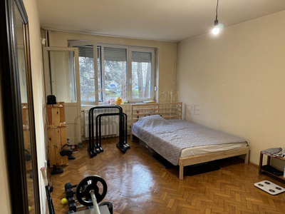 Apartament 1 Camera - Centrala Proprie - Parter - Zona Compl