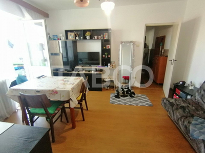 Apartament 2 camere de vanzare mobilat balcon zona Mihai Vit