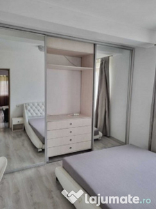 Apartament 2 camere/decomandat/mobilat/utilat/parcare cadastrata