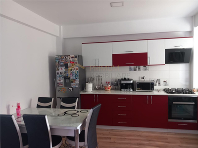 Apartament 2 camere - Open-Space - Zona linistita - Loc de p