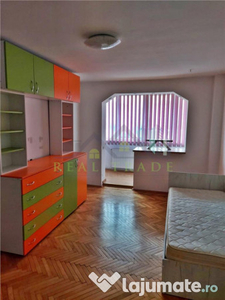 Apartament 3 camere decomandat, etaj intermediar Vlahuta-ITC