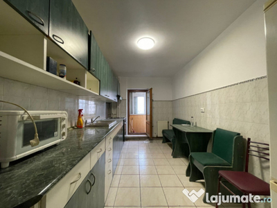 Apartament 4 camere, decomandat, Pacurari, Iasi