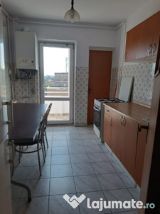 Apartament 4 camere mobilat -utilat,Centru Civic,600 Euro