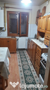 Apartament cu 3 camere Aurel vlaicu