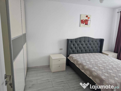 Apartament de 2 camere zona Tractorul