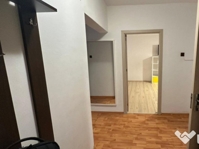 Apartament Decomanadat 3 camere in zona Fizicienilor