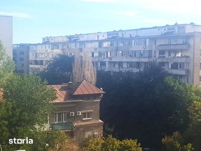 Apartament Ieftin La Metrou - 2 Camere - Parcare - Etaj5/8 - Bucuresti