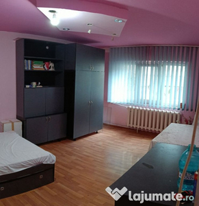 Apartament trei camere strada Lisabonei