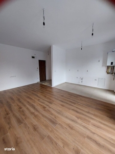 Apartament cu 2 camere, localizat în zona centrală a orașului.