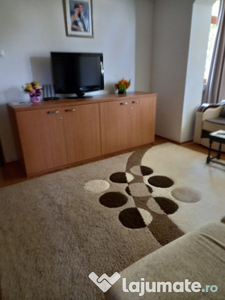 Inchiriere apartament 2 camere Neptun Mangalia, centrala proprie