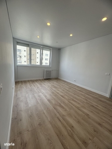 Romancierilor Apartament 4 camere Metrou 1 Minut Renovat