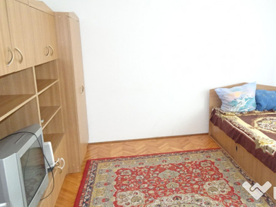 Vand apartament cu 1 camera, decomandat in Deva, zona Balcescu, etaj 3