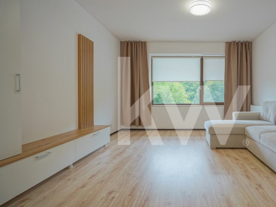 Vânzare apartament cu 2 camere mobilat și utilat în Compl