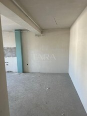 Apartament 2 camere semifinisat, in Floresti, zona Porii