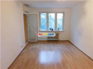 Apartament 3 camere etaj 2/8 Metrou Nicolae Grigorescu