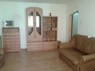 Apartament 3 camere, Gavana 2, etajul 4, cu balcon