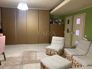 Apartament 3 camere, zona VIVO