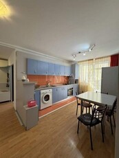 Apartament cu 3 camere, Floresti, zona Eroilor