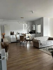 Apartament de 2 camere, etaj intermediar, mobilat utilat, bloc nou, zona Terra!