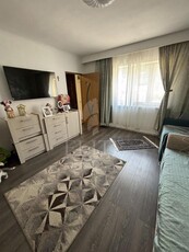 Apartament o camera in zona Blocul Spray