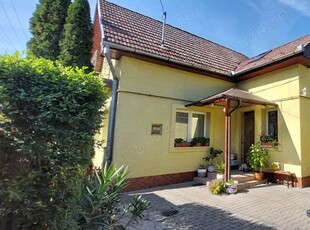 Casa GALBENA, 3 camere, zona Libertatii, Targu Mures