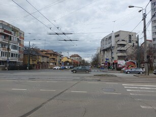 Casa tineretului, in apropiere de stadion ap. 3 cam.