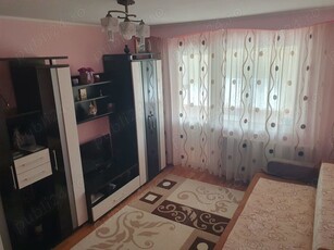 Închiriez apartament 2 camere