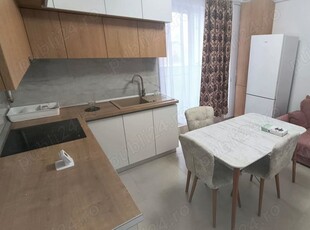 Inchiriez apartament 2 camere complet mobilat si utilat cu loc parcare inclus