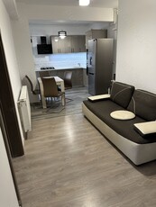 Închiriez apartament cu 3 camere in zona Calea Turzii