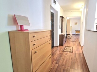 Închiriez apartament cu doua camere, decomandat, Tudor