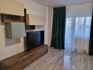 inchiriez apartament in regim hotelier zona centrala 3 camere doua bai 300 lei