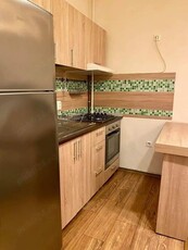 Închiriez garsonieră apartament