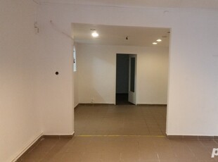 Inchiriez spatiu comercial sau birou la casa, Decebal, 70 mp, 800euro