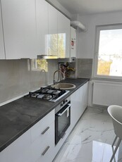 Proprietar închiriez apartament 2 camere Ultracentral .