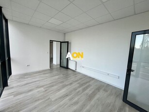 Spațiu Comercial, 61mp, 3 Camere