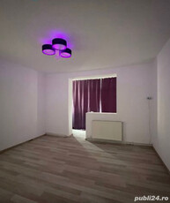 Vand apartament 2 camere, parter inalt,luptei korona