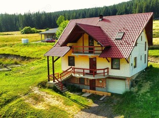 Vand casa de locuit in zona linistita in Borsec!