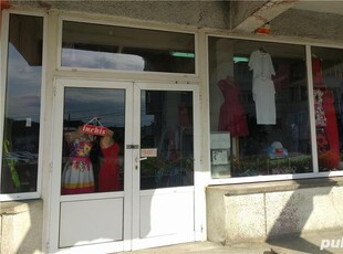 Vand spatiu comercial in Caransebes