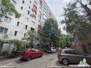 Vanzare apartament 2 camere piata Victoriei