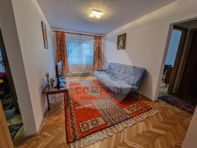 Apartament 4 camere + boxa, TORONTALULUI, De vanzare