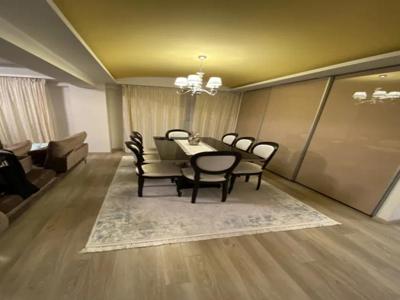 Vanzare- Apartament cu 4 camere modificat in 3, 109mp utili, etajul 1, finisaje de Lux