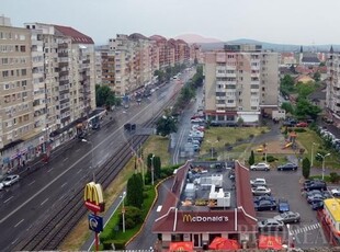 Spatiu comercial 30 mp inchiriere in Centru comercial, Bihor, Oradea, Nufarul