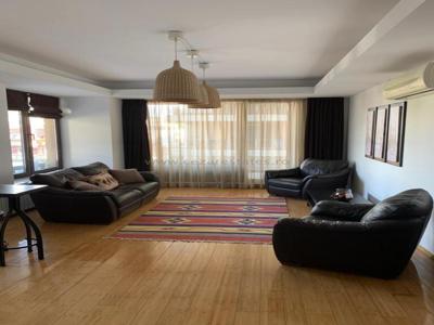 HERASTRAU COMPLEX DE INCHIRIAT APARTAMENT 3 CAMERE MOBILAT SI UTILAT LUX