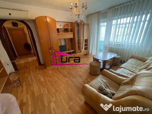 Apartament 3 camere zona Visa